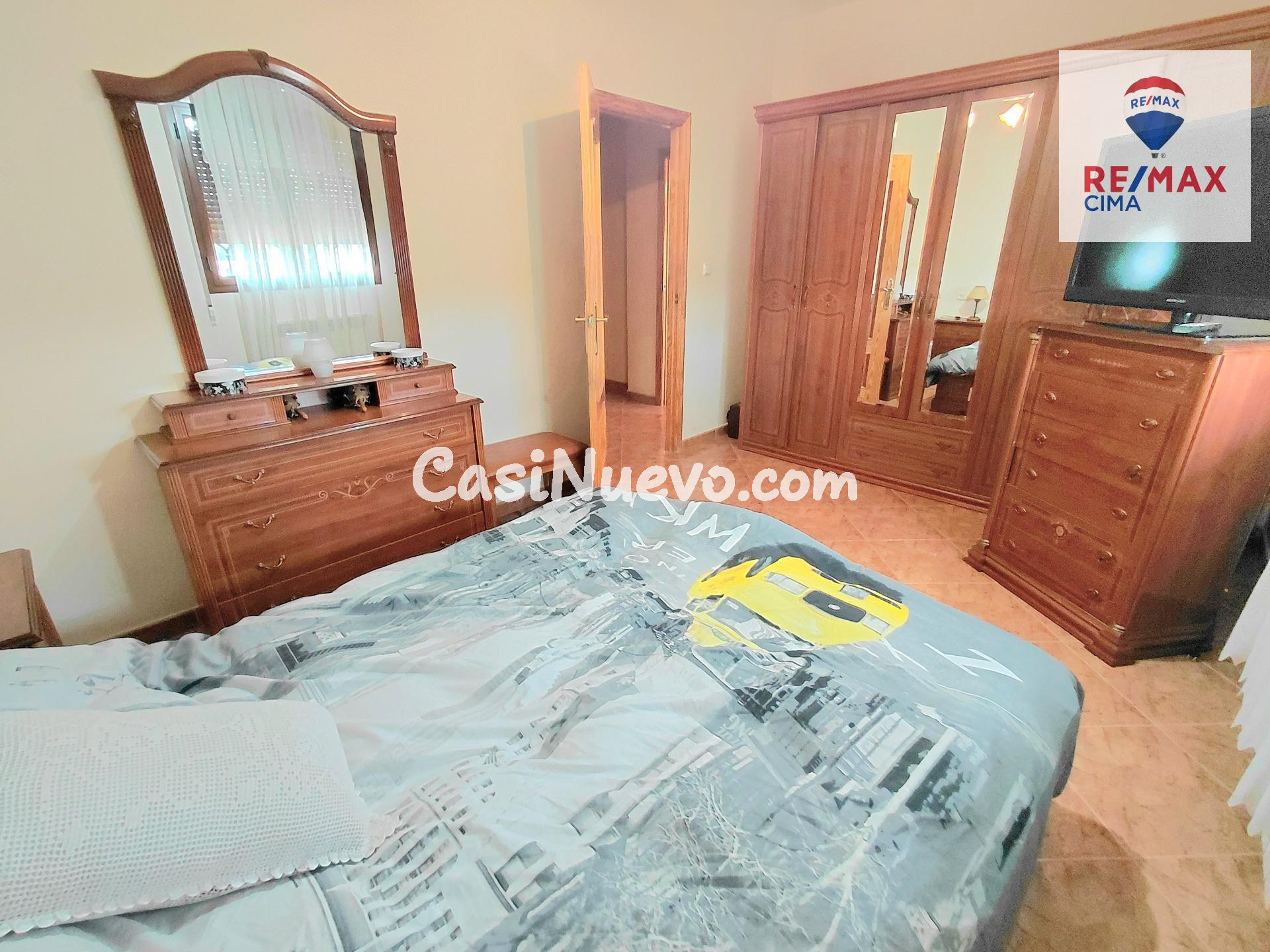 Exclusiva finca con tres viviendas independientes en Huerta  - foto 17