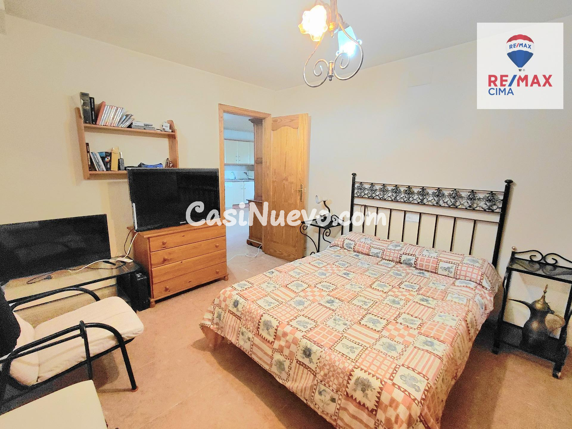 Exclusiva finca con tres viviendas independientes en Huerta  - foto 29