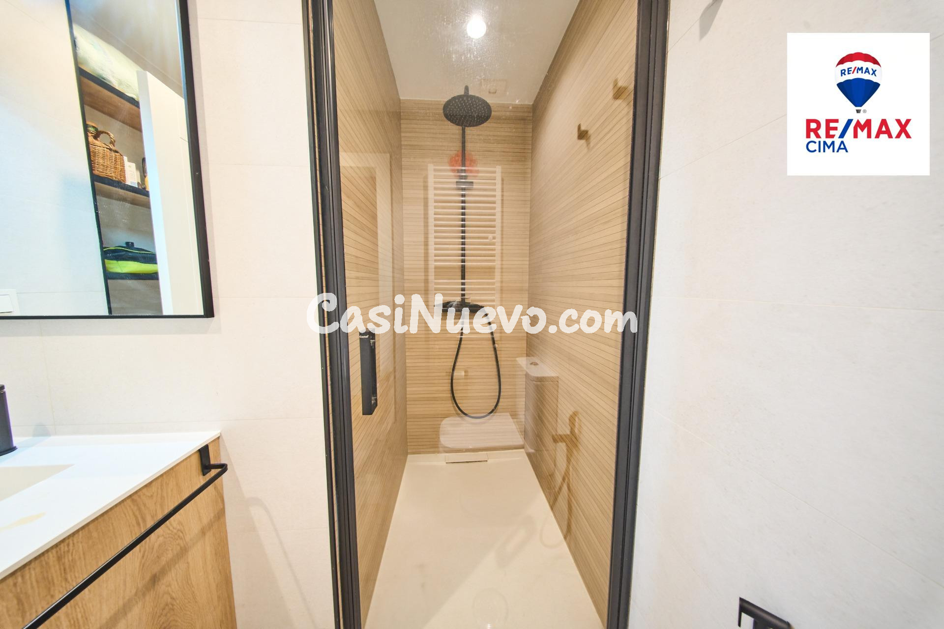 ESPECTACULAR PISO EN EL CENTRO JUNTO AL REALEJO - foto 36