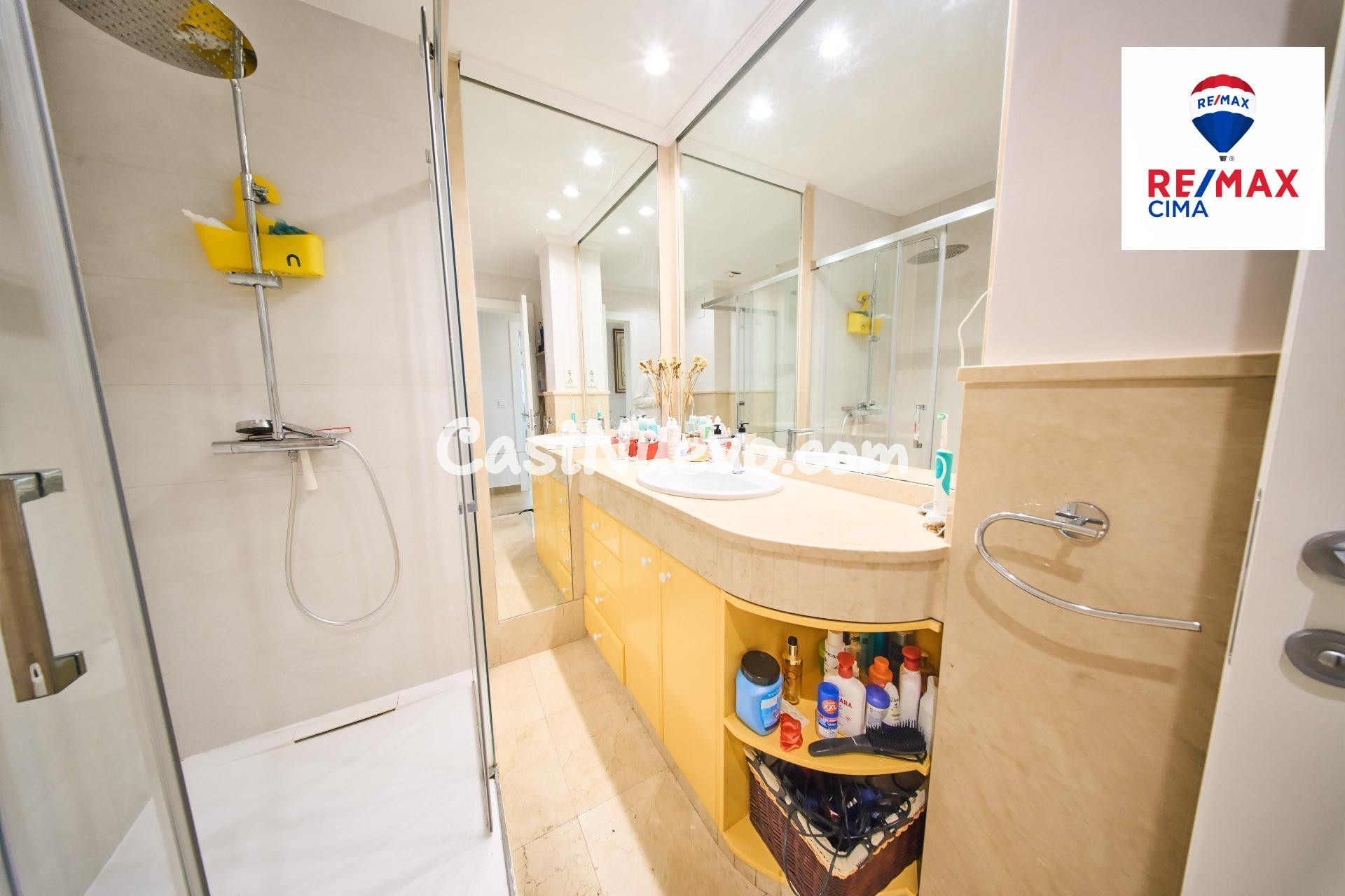 ESPECTACULAR PISO EN EL CENTRO JUNTO AL REALEJO - foto 38