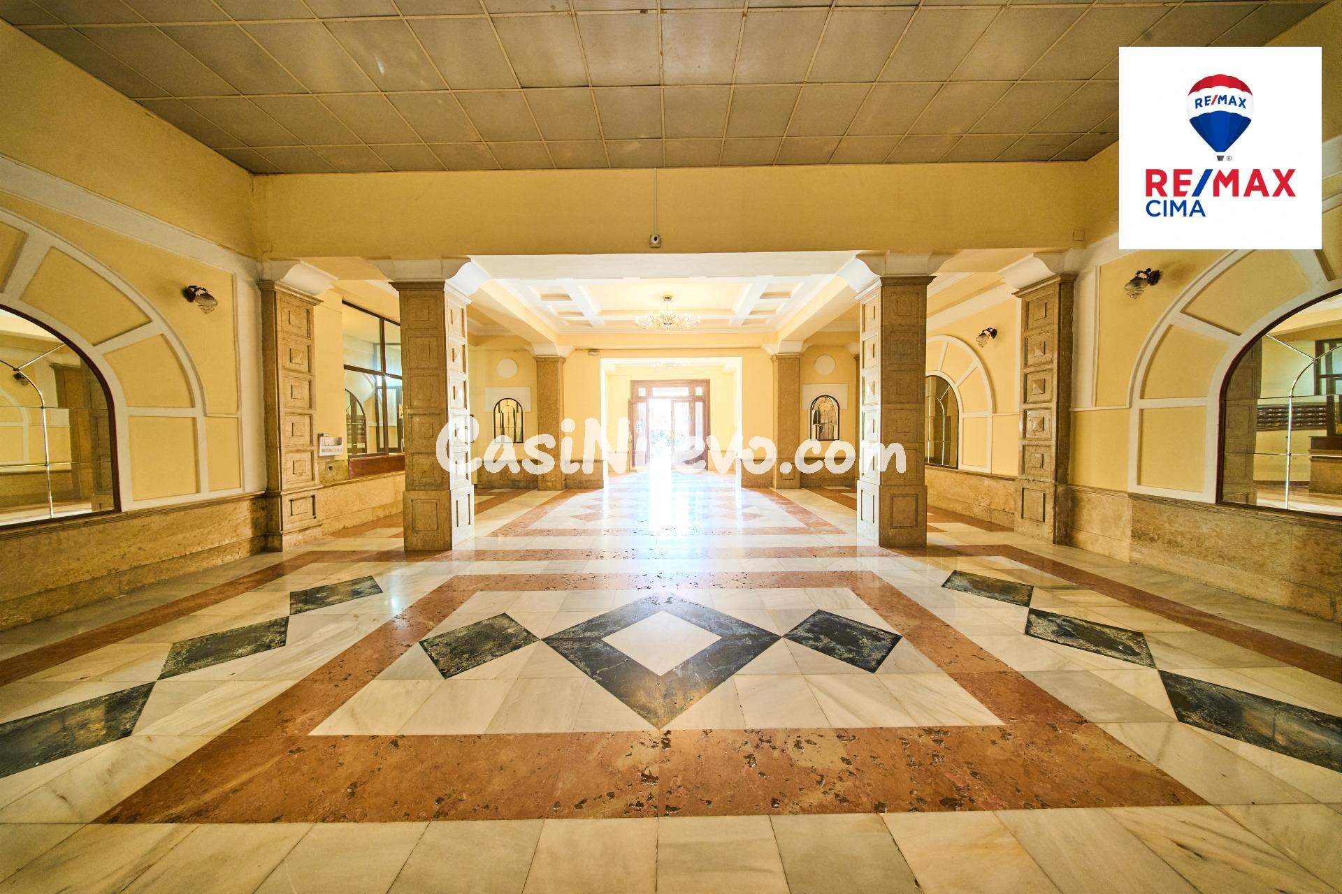 ESPECTACULAR PISO EN EL CENTRO JUNTO AL REALEJO - foto 45