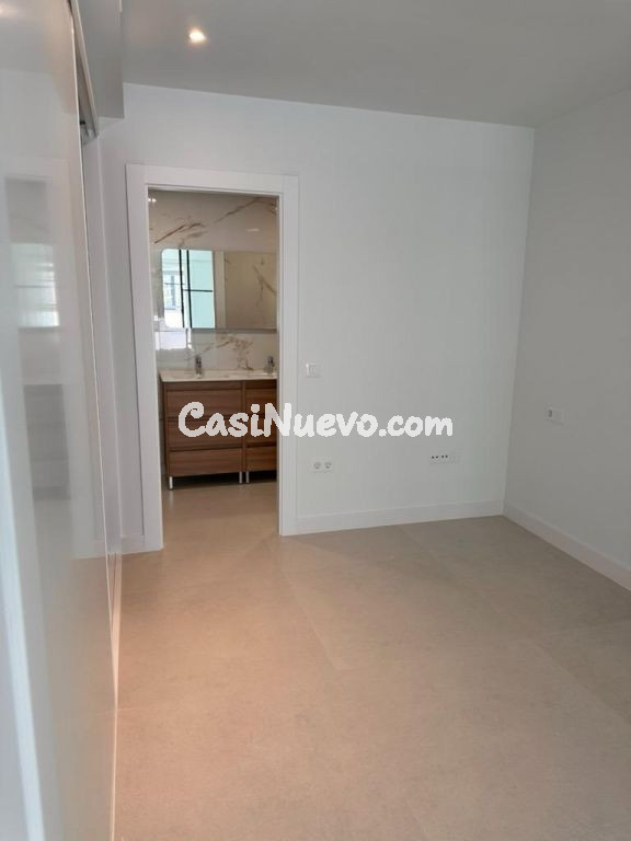 Ático en venta en Los Boliches, Fuengirola – A 100 metros de - foto 4