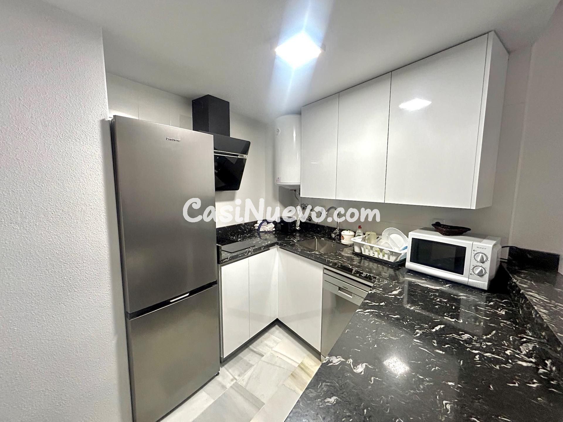 Espectacular vivienda reformada con terraza y vistas al mar  - foto 17