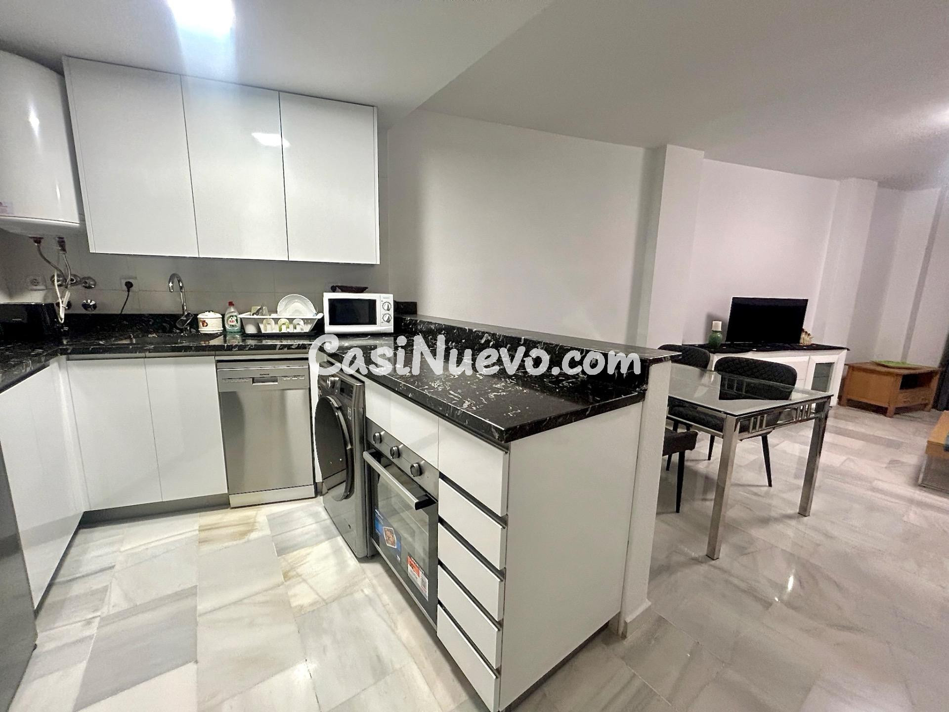 Espectacular vivienda reformada con terraza y vistas al mar  - foto 19