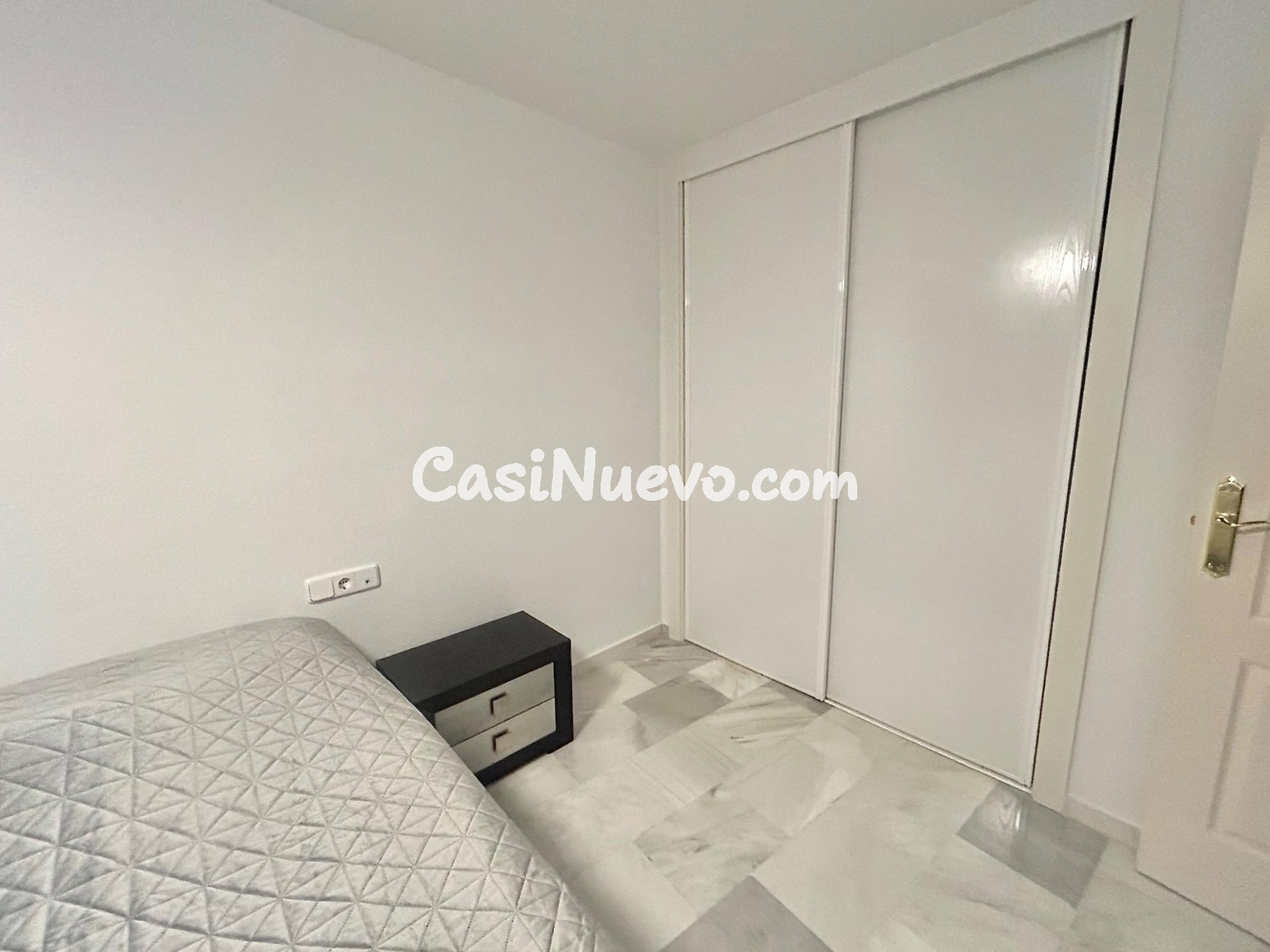 Espectacular vivienda reformada con terraza y vistas al mar  - foto 27