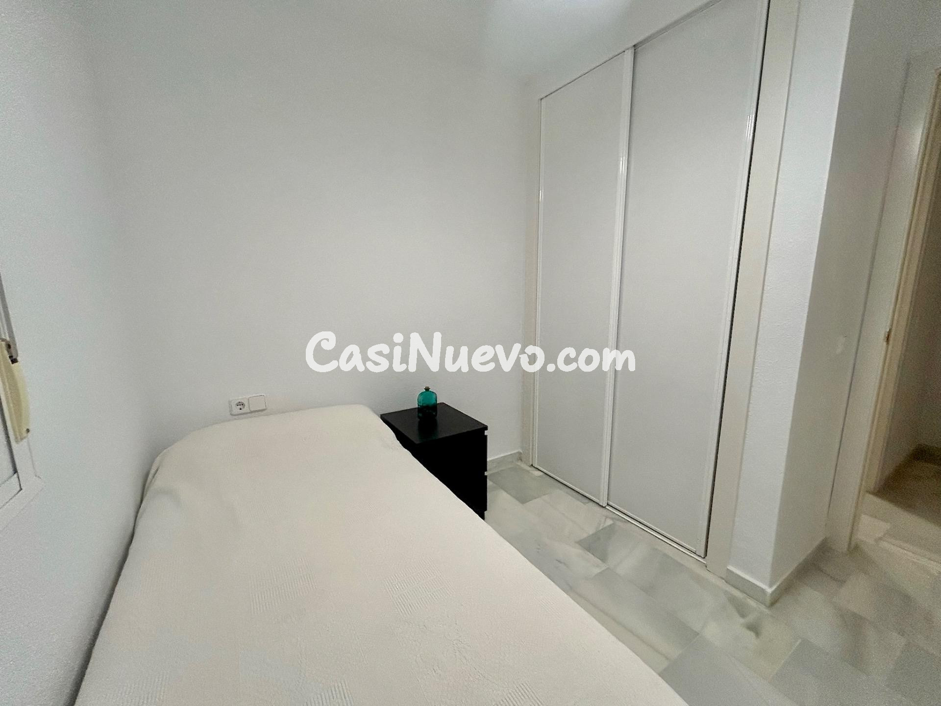 Espectacular vivienda reformada con terraza y vistas al mar  - foto 47