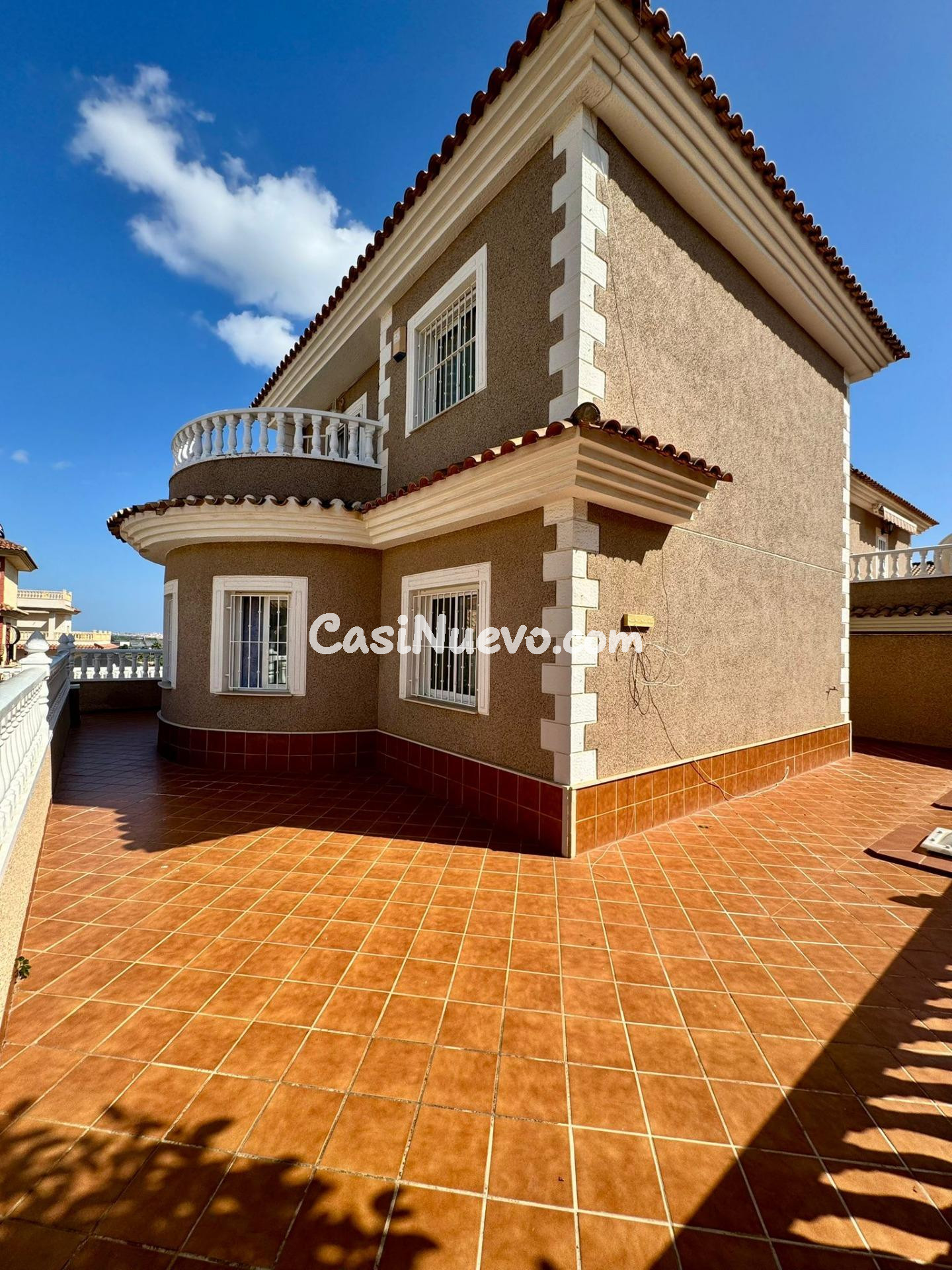 Vivienda de ensueño en Los Altos! Ideal para familias o inve