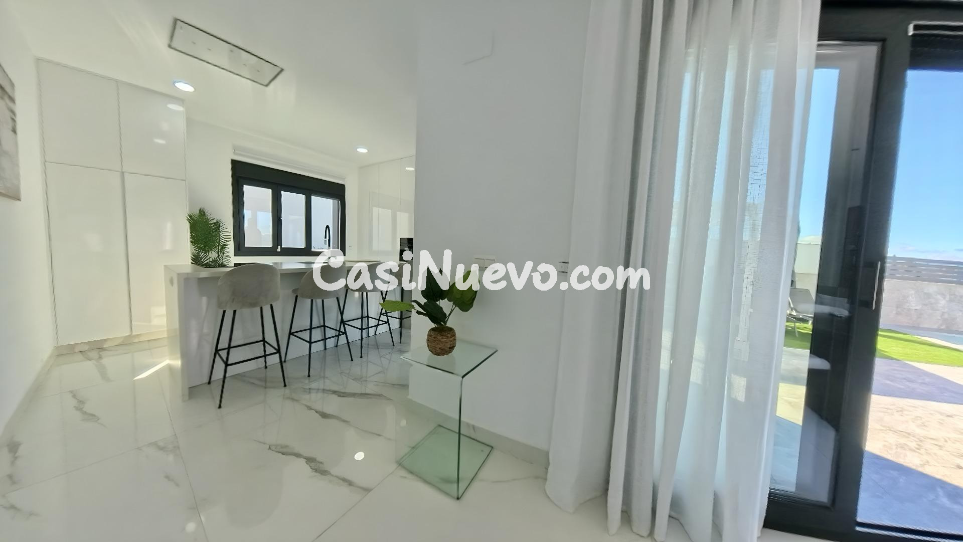 Chalet Independiente de Lujo en La Zubia: Eficiencia, Luz y  - foto 24