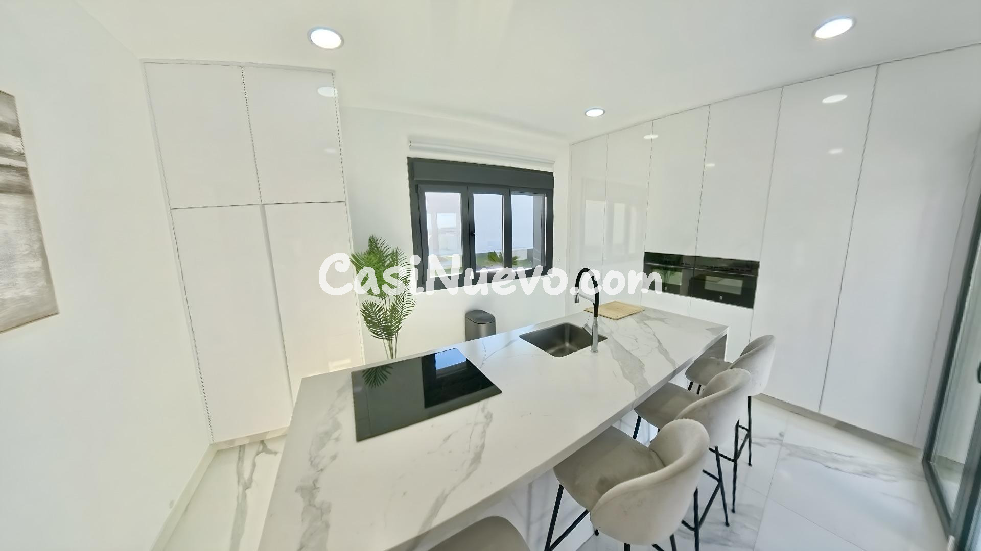 Chalet Independiente de Lujo en La Zubia: Eficiencia, Luz y  - foto 25