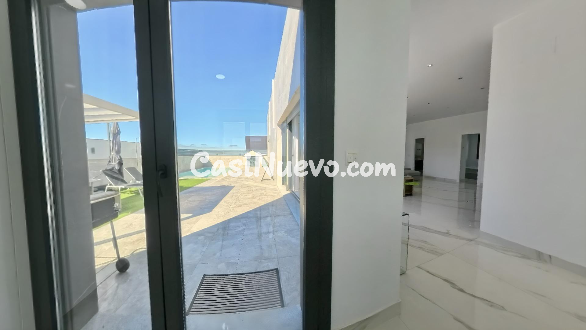 Chalet Independiente de Lujo en La Zubia: Eficiencia, Luz y  - foto 36