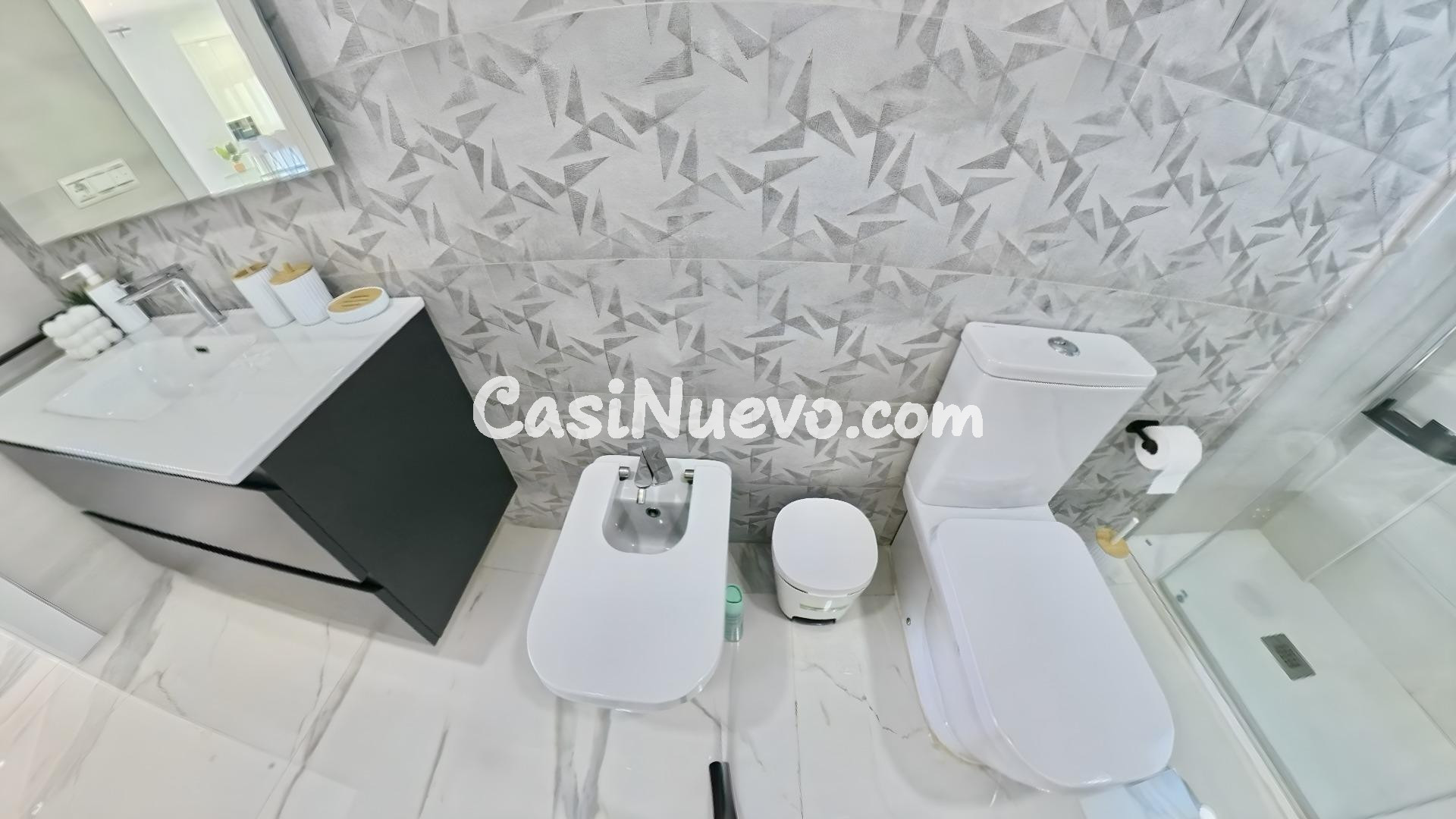 Chalet Independiente de Lujo en La Zubia: Eficiencia, Luz y  - foto 41