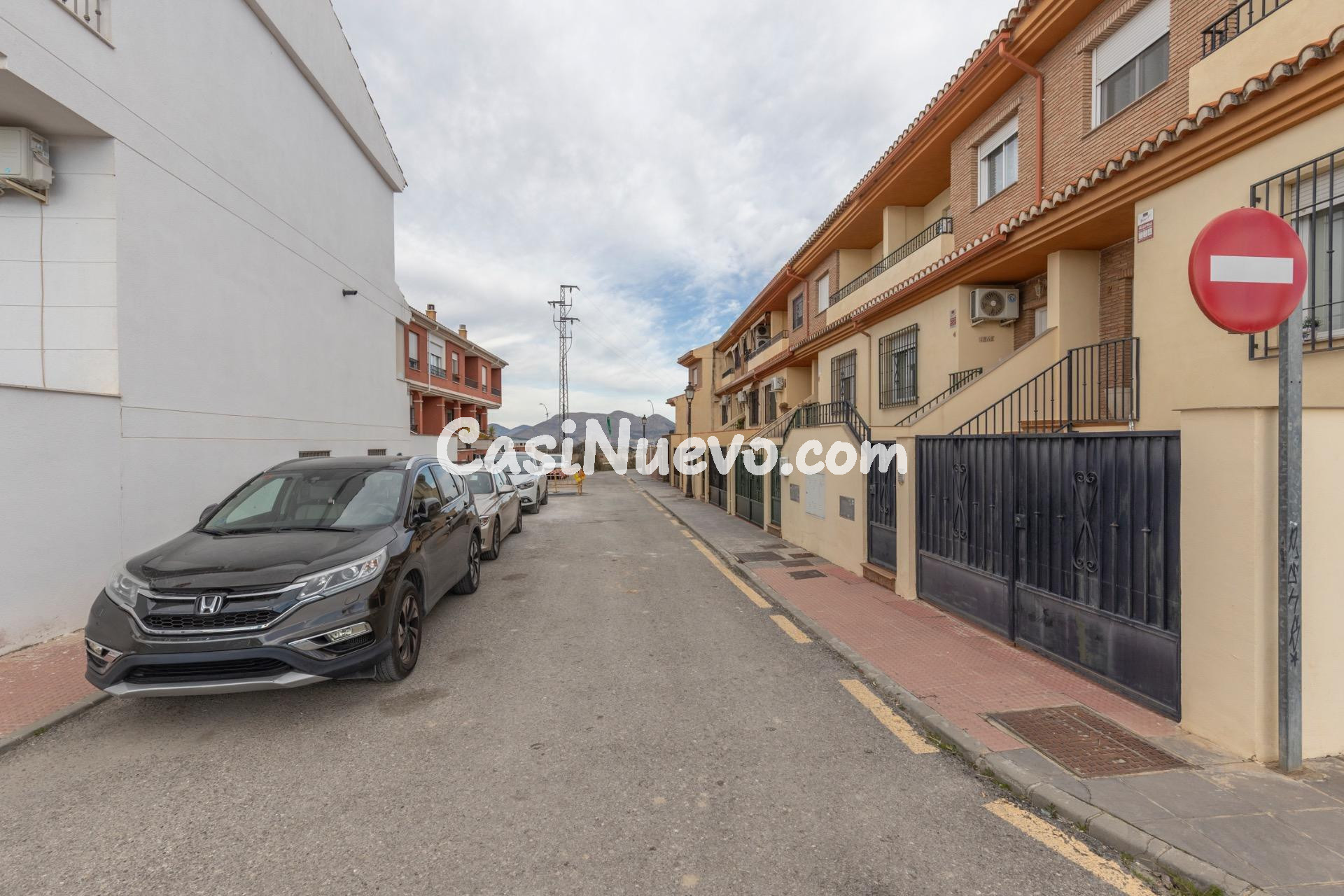 SE VENDE PRECIOSA CASA ADOSADA - foto 4