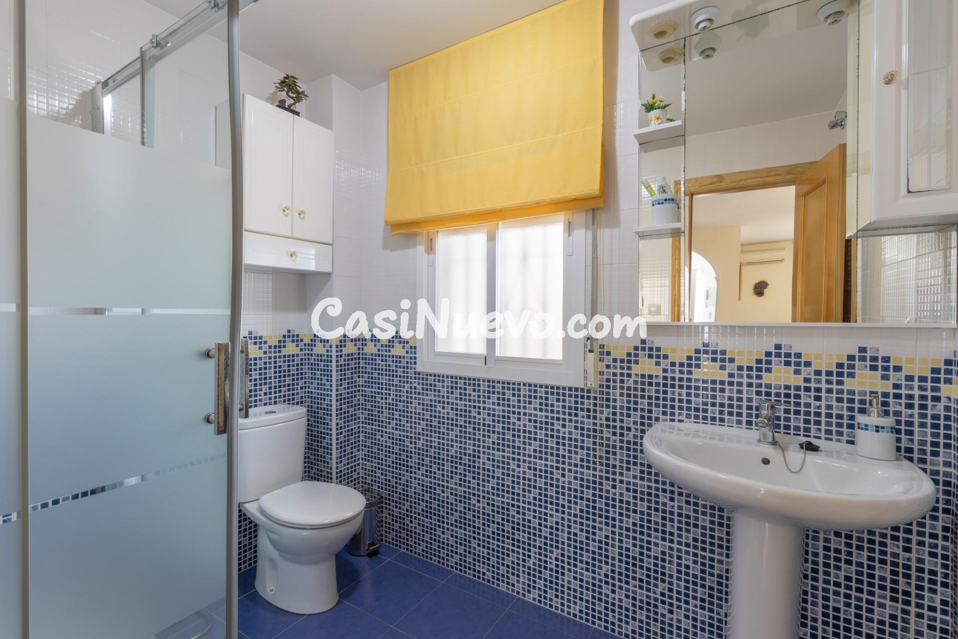 SE VENDE PRECIOSA CASA ADOSADA - foto 17