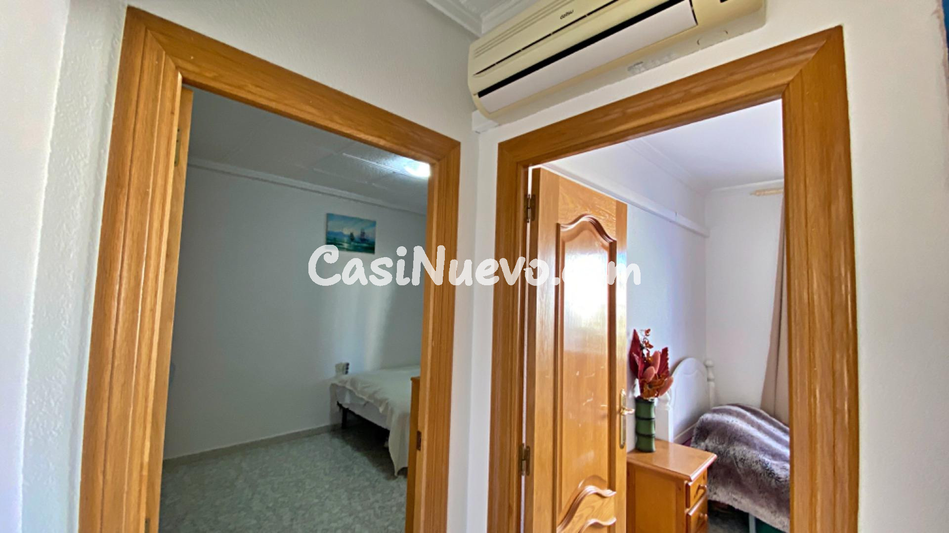 CASA EN ESQUINA CON PATIO, SOLARIUM Y GARAJE - foto 5