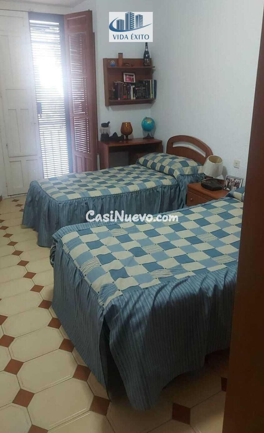 CASA EN ZONA CATEDRAL - foto 5