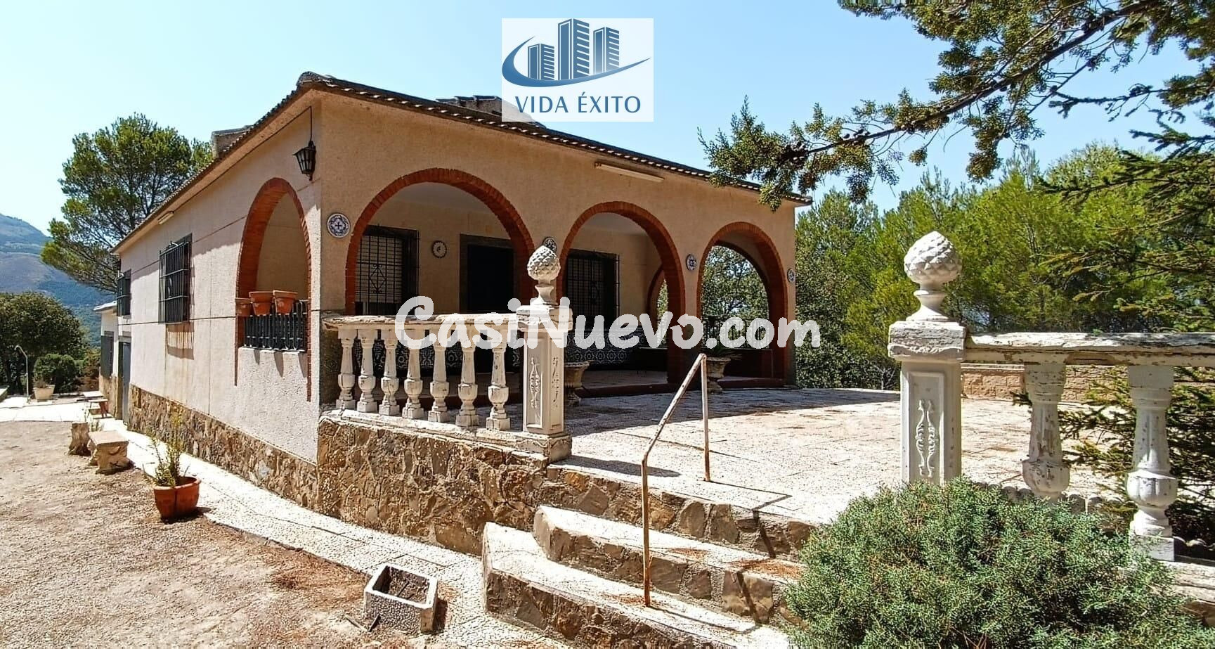 CHALET EN LOS VILLARES