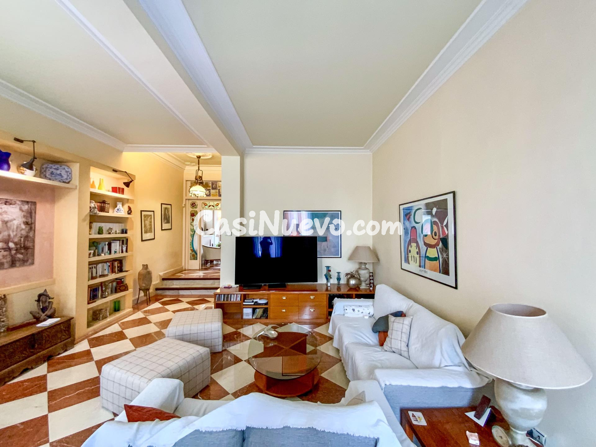 Casa centenaria con patio de 70 m2, elementos originales y v - foto 9