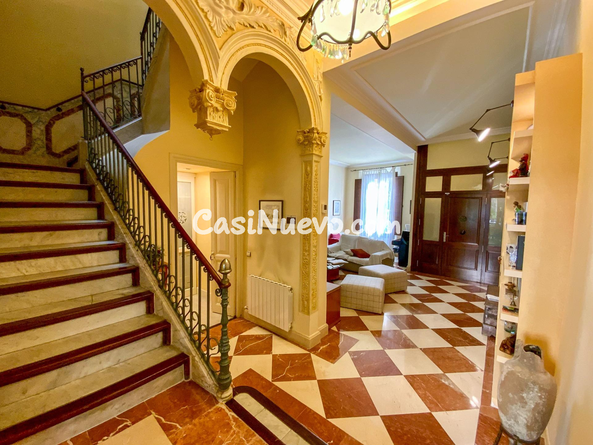 Casa centenaria con patio de 70 m2, elementos originales y v - foto 10