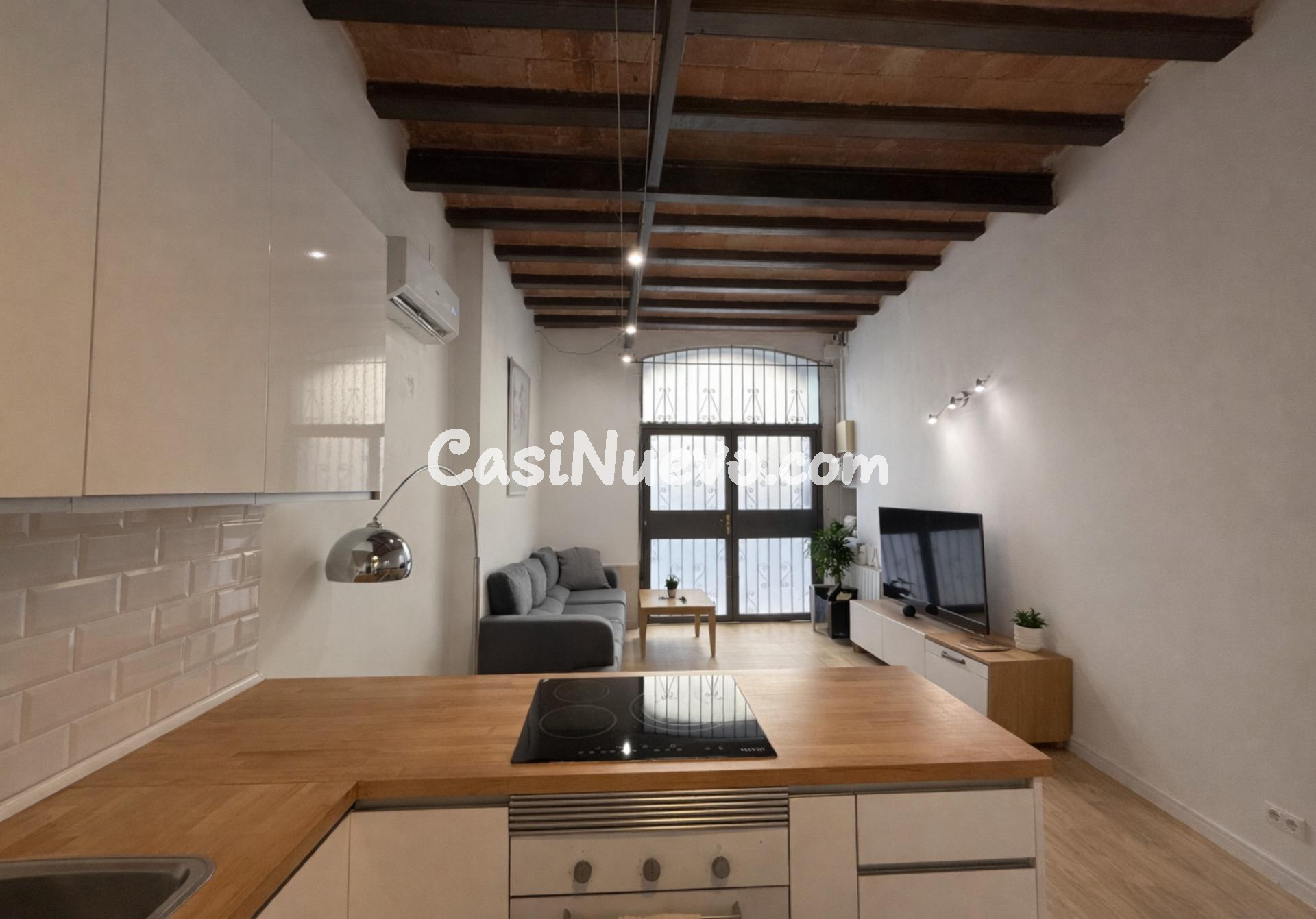 Planta baja con patio y con alma, en el corazón de Ocata - foto 8