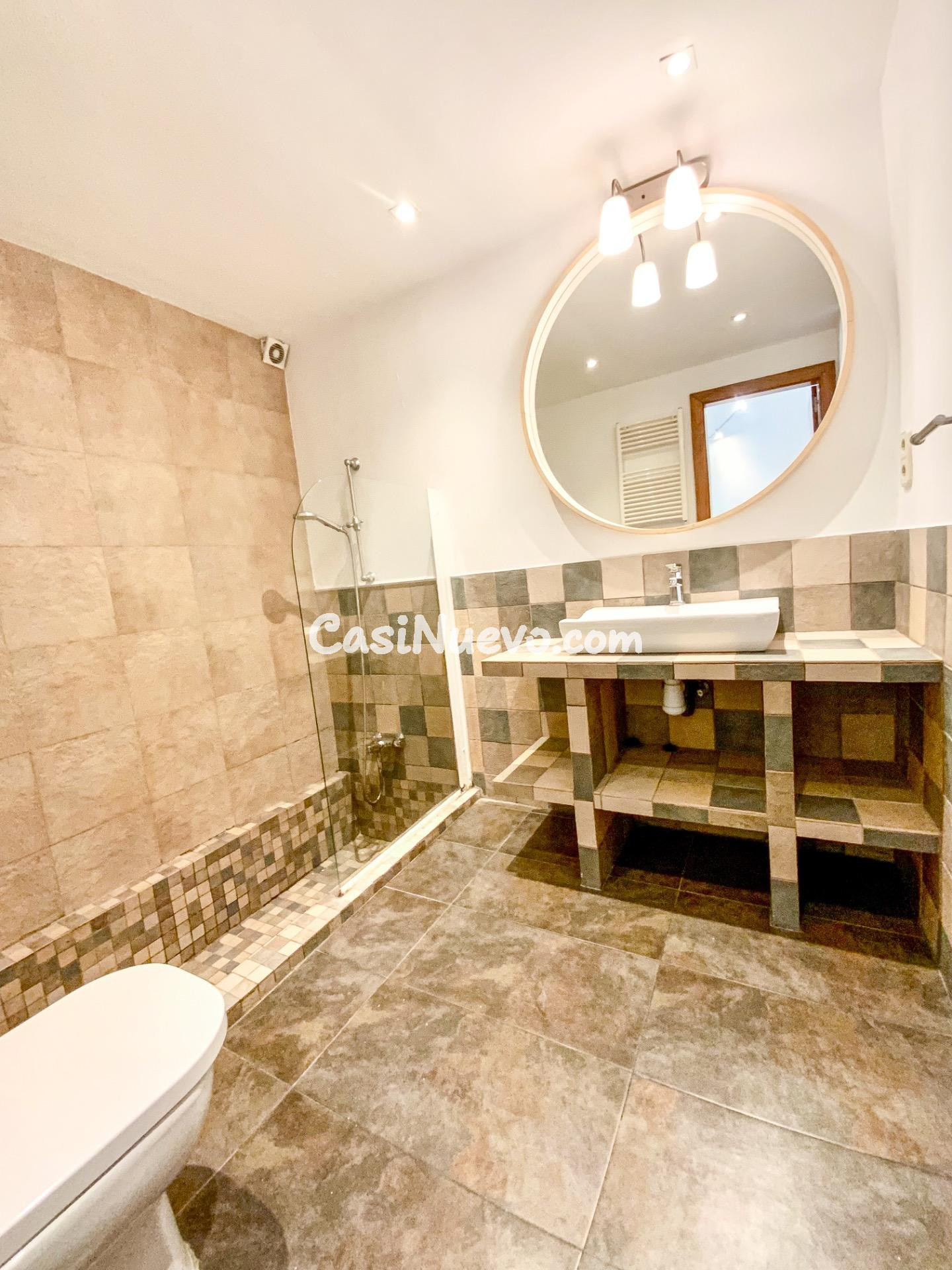 Planta baja con patio y con alma, en el corazón de Ocata - foto 13