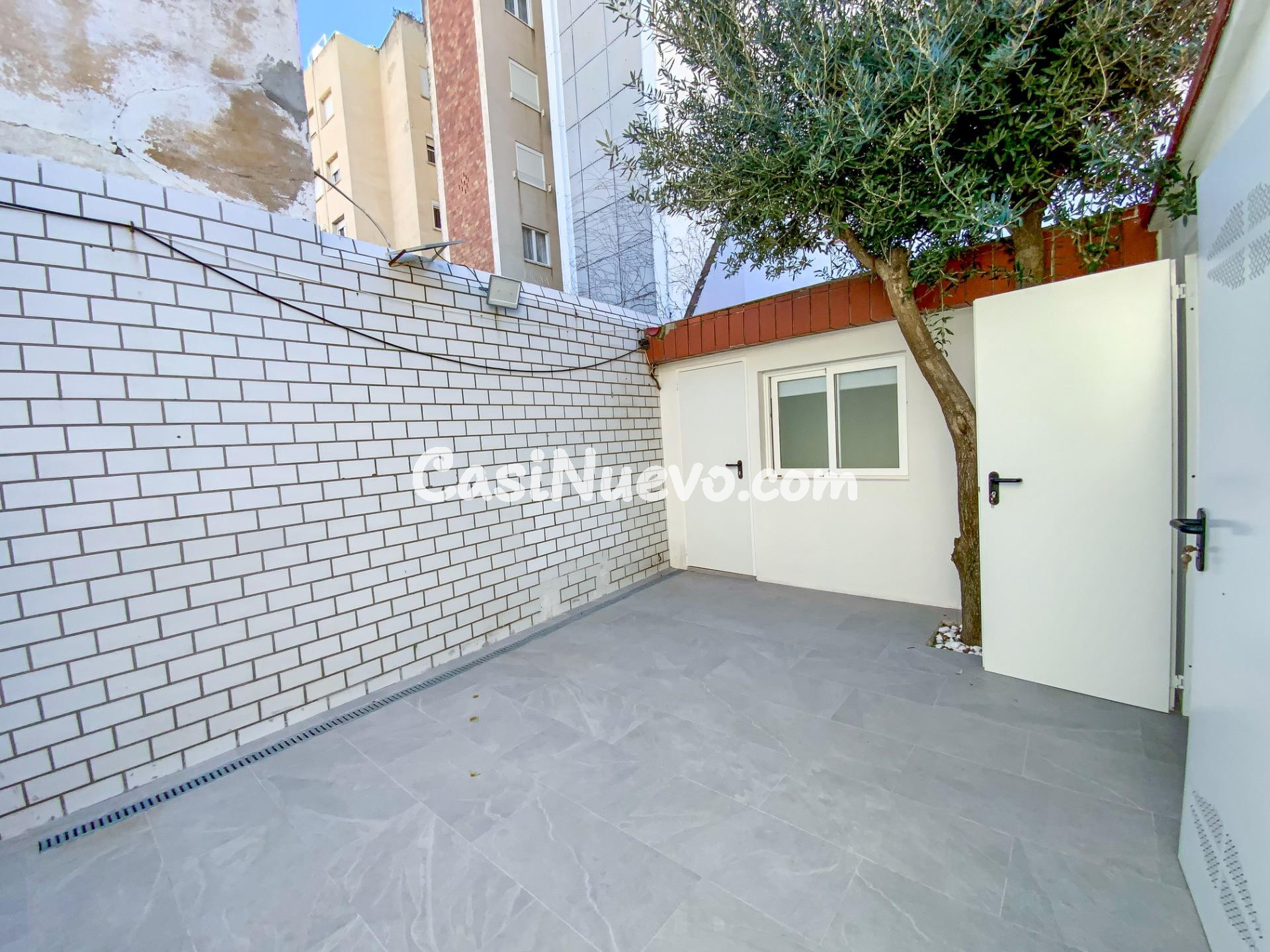 Planta baja con patio y con alma, en el corazón de Ocata - foto 19