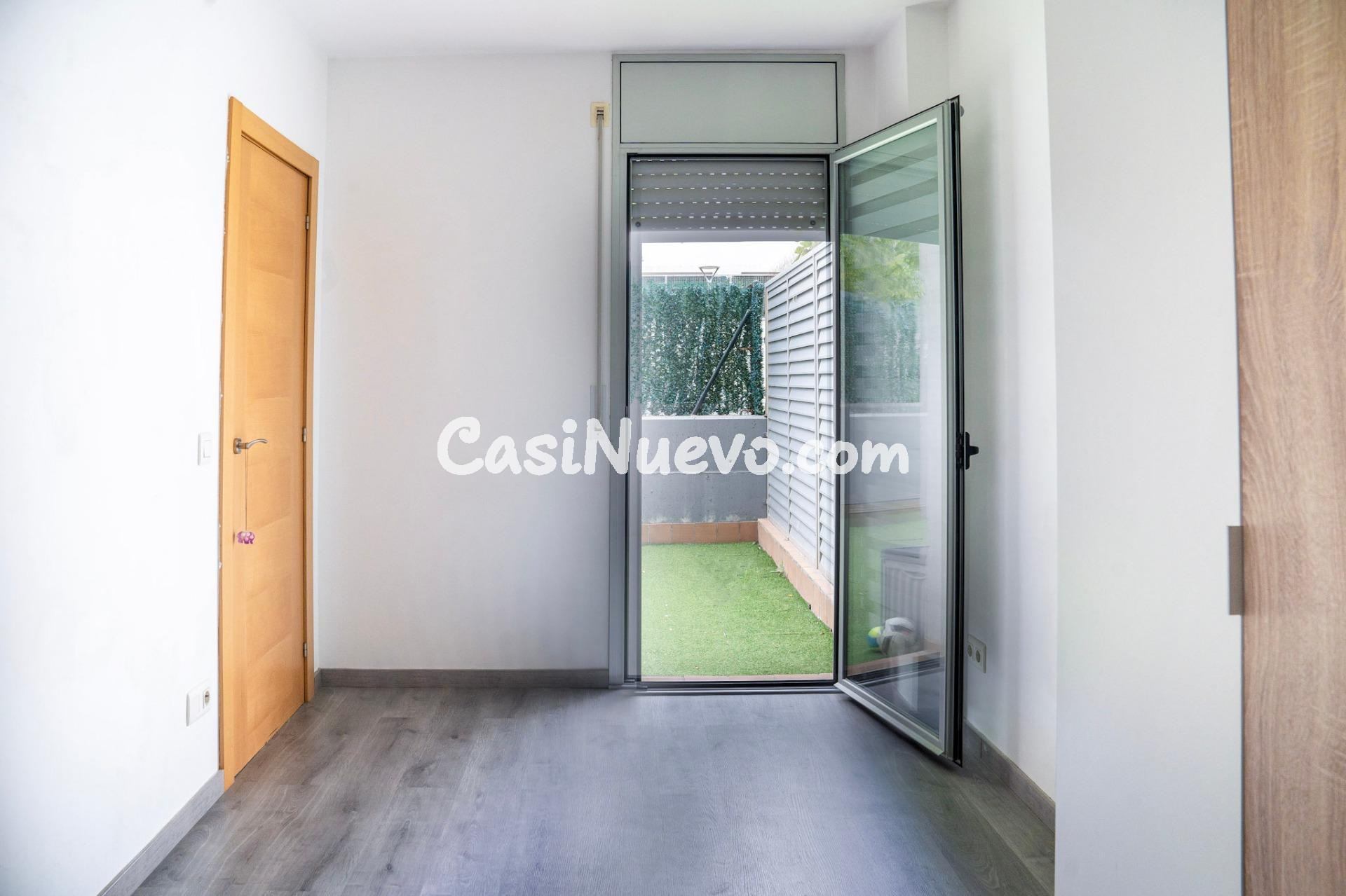 Tu refugio junto al mar: planta baja con terraza privada en  - foto 18