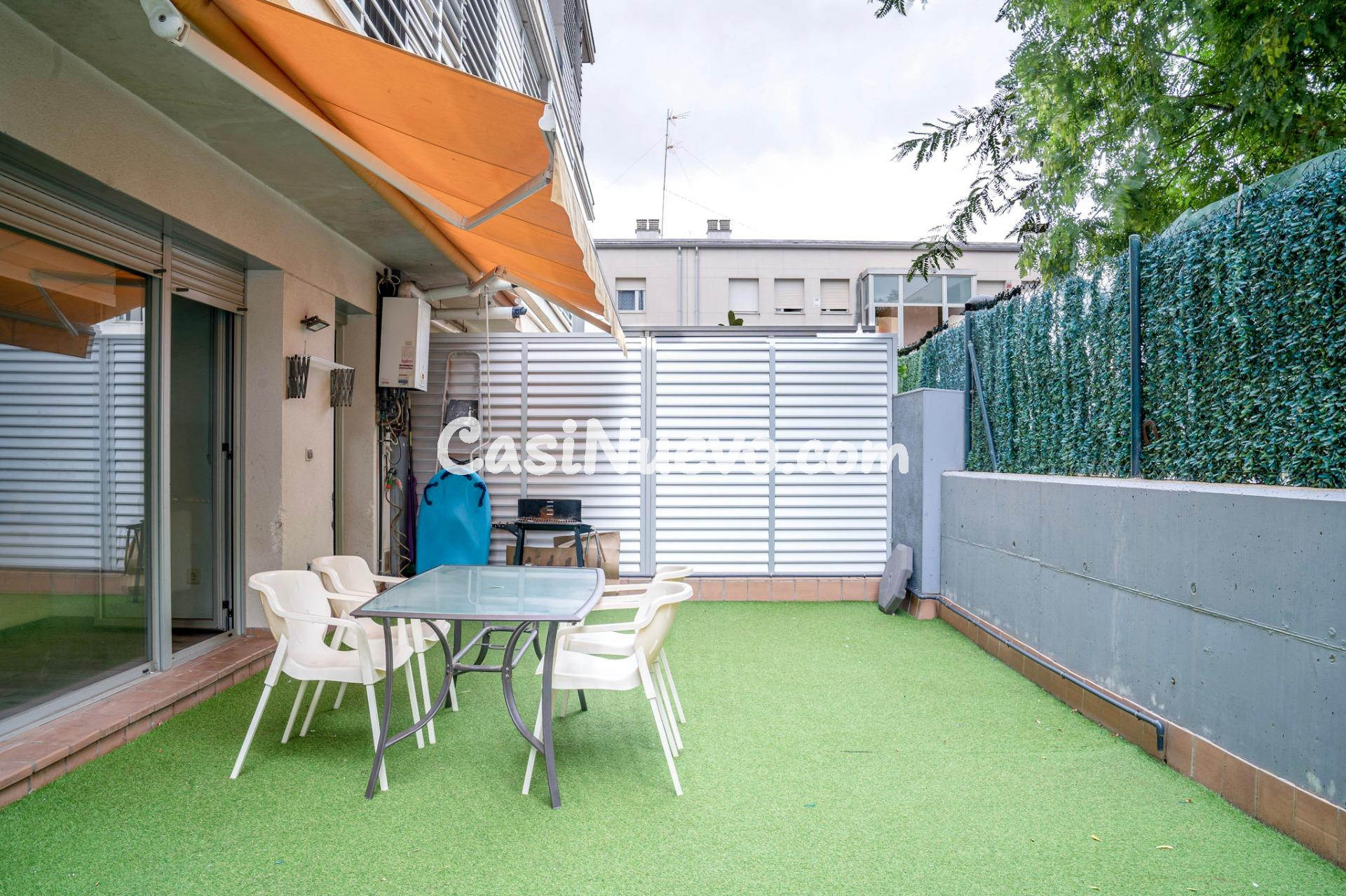 Tu refugio junto al mar: planta baja con terraza privada en  - foto 24