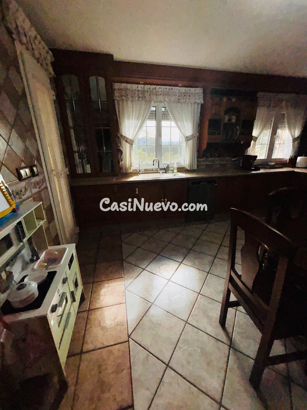 Villa señorial con casa de invitados en gran parcela privada - foto 11