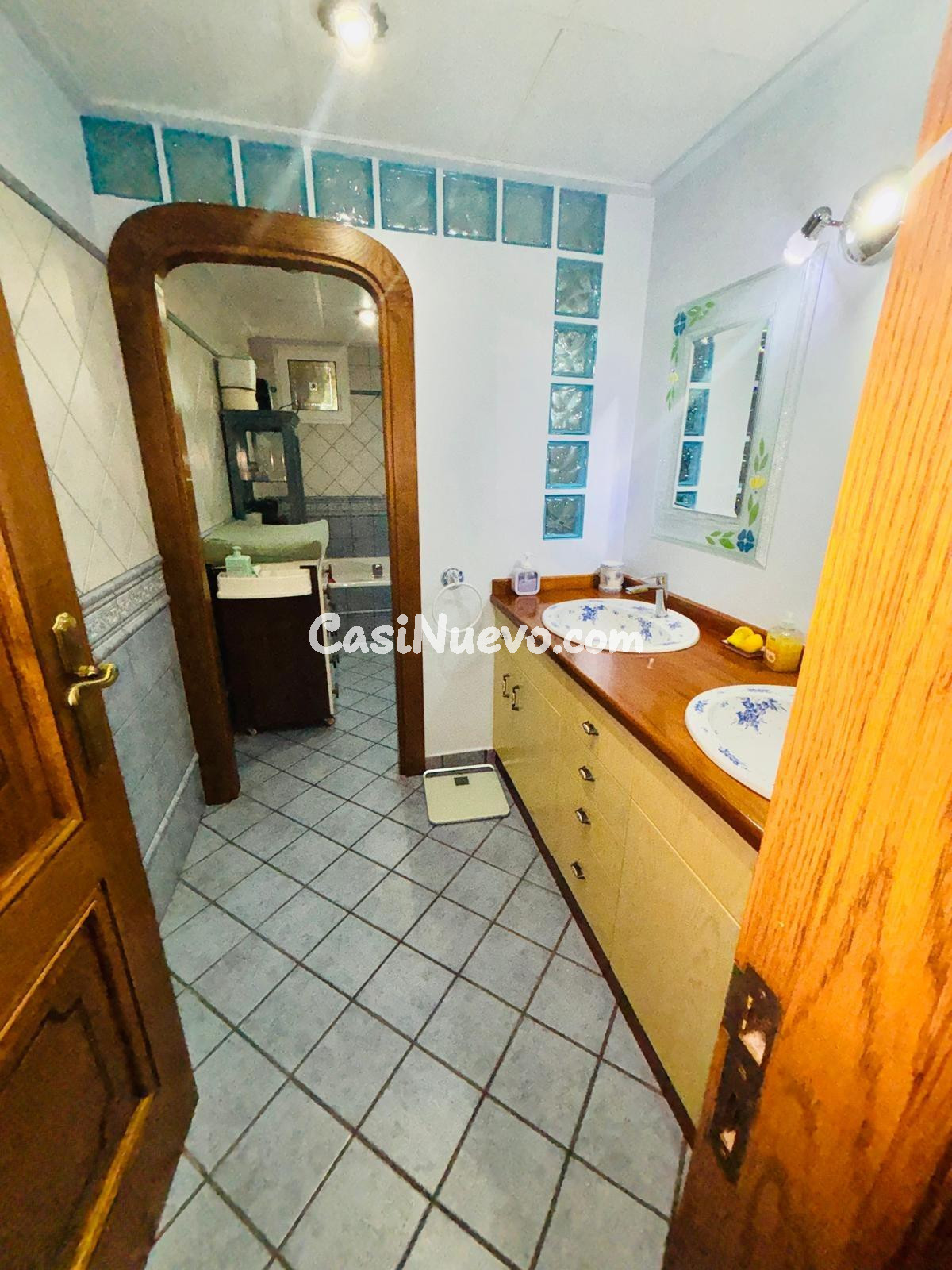 Villa señorial con casa de invitados en gran parcela privada - foto 24