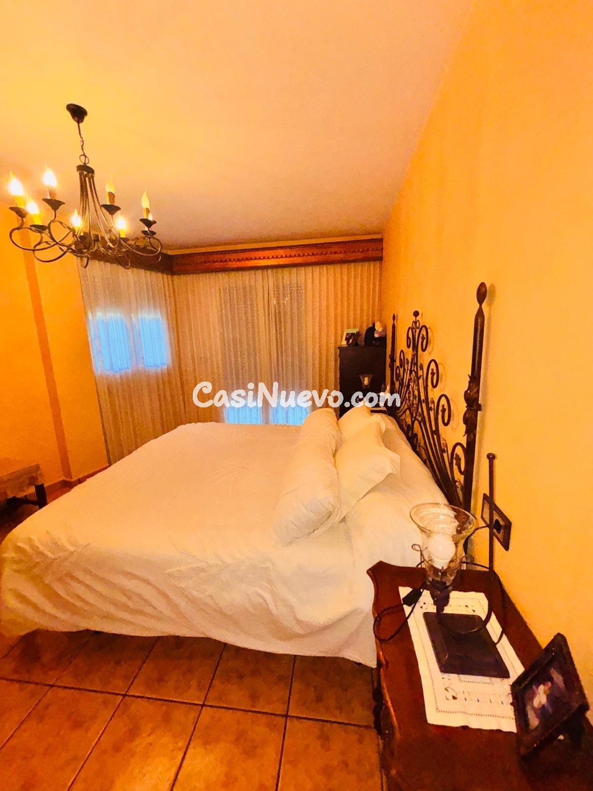 Villa señorial con casa de invitados en gran parcela privada - foto 25