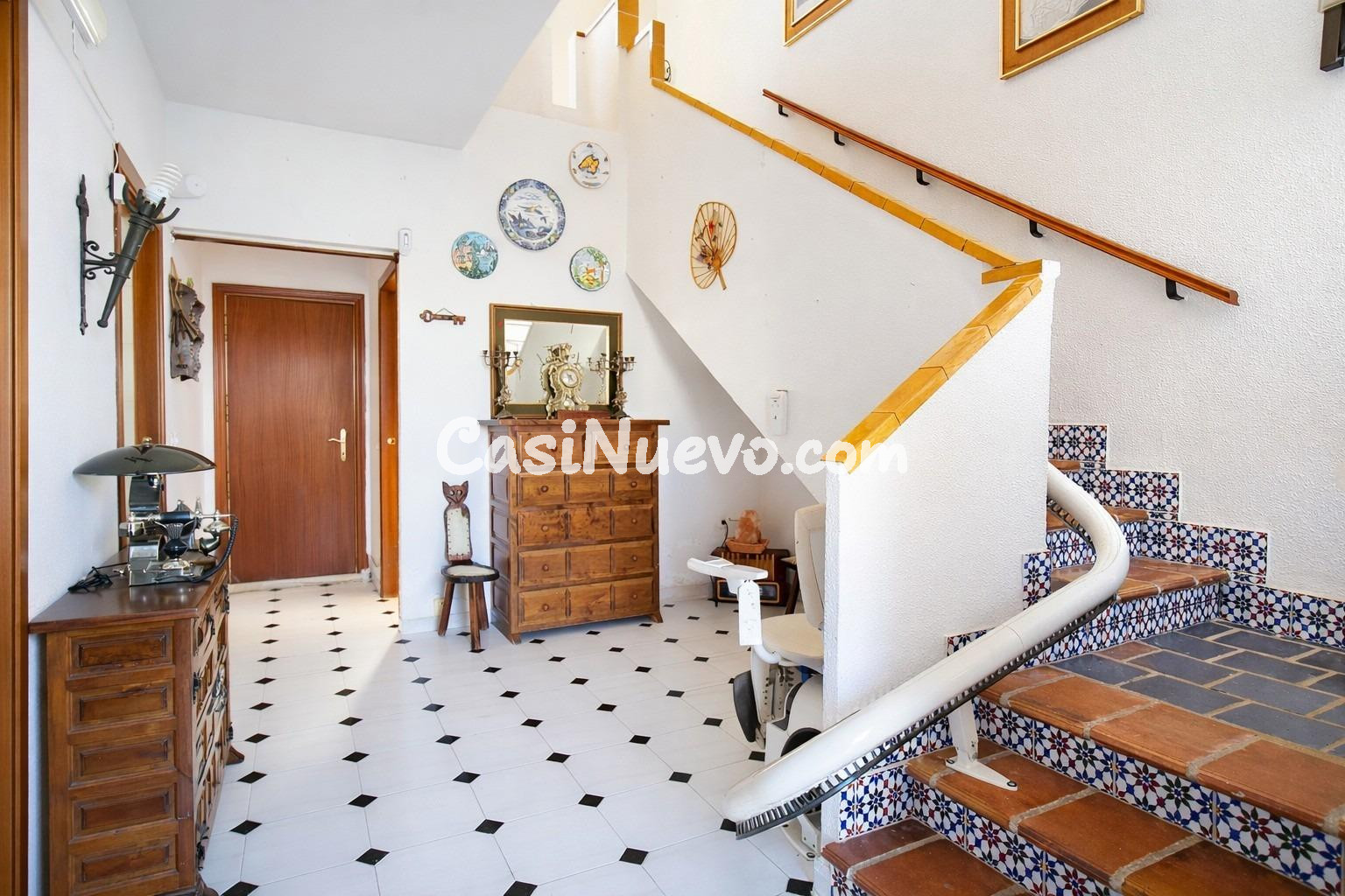 CHALET UNIFAMILIAR  EN CASAR DE ESCALONA, CON VISTAS A LA SI - foto 5