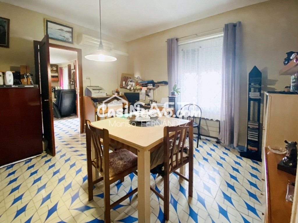 CHALET EN VILLAJOYOSA CON PISCINA Y GRAN PARCELA EN PRIMERA  - foto 14