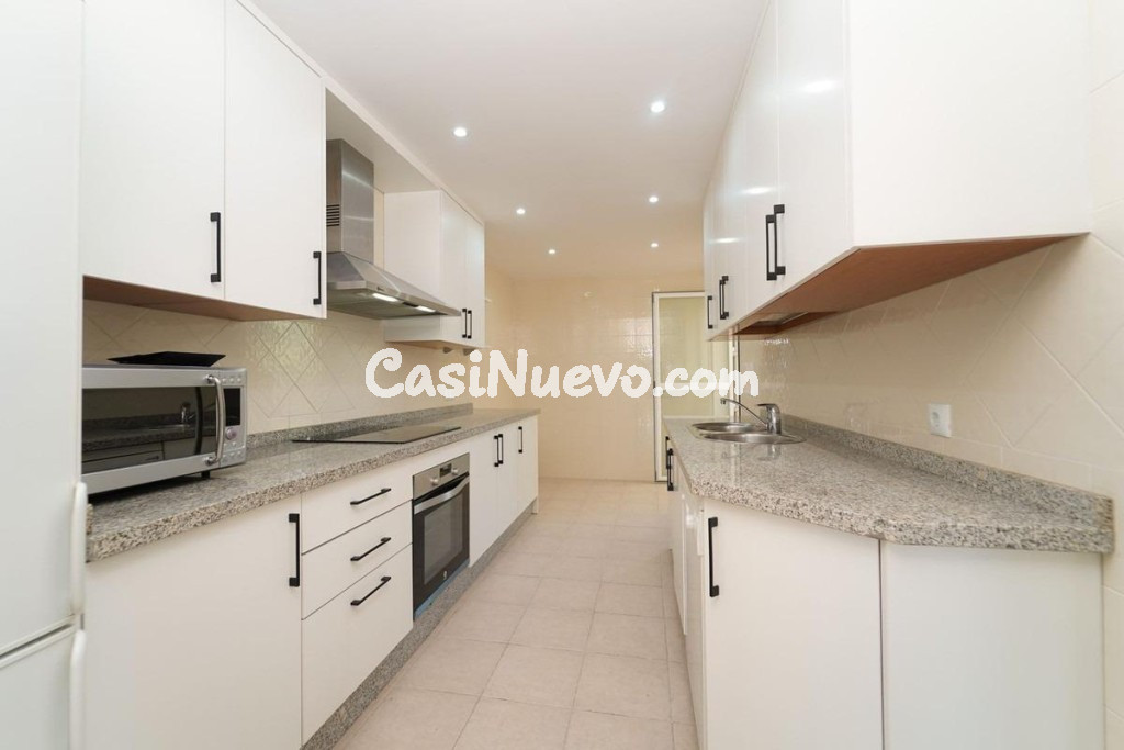 Fantástico ático en Elviria, Marbella! - foto 5