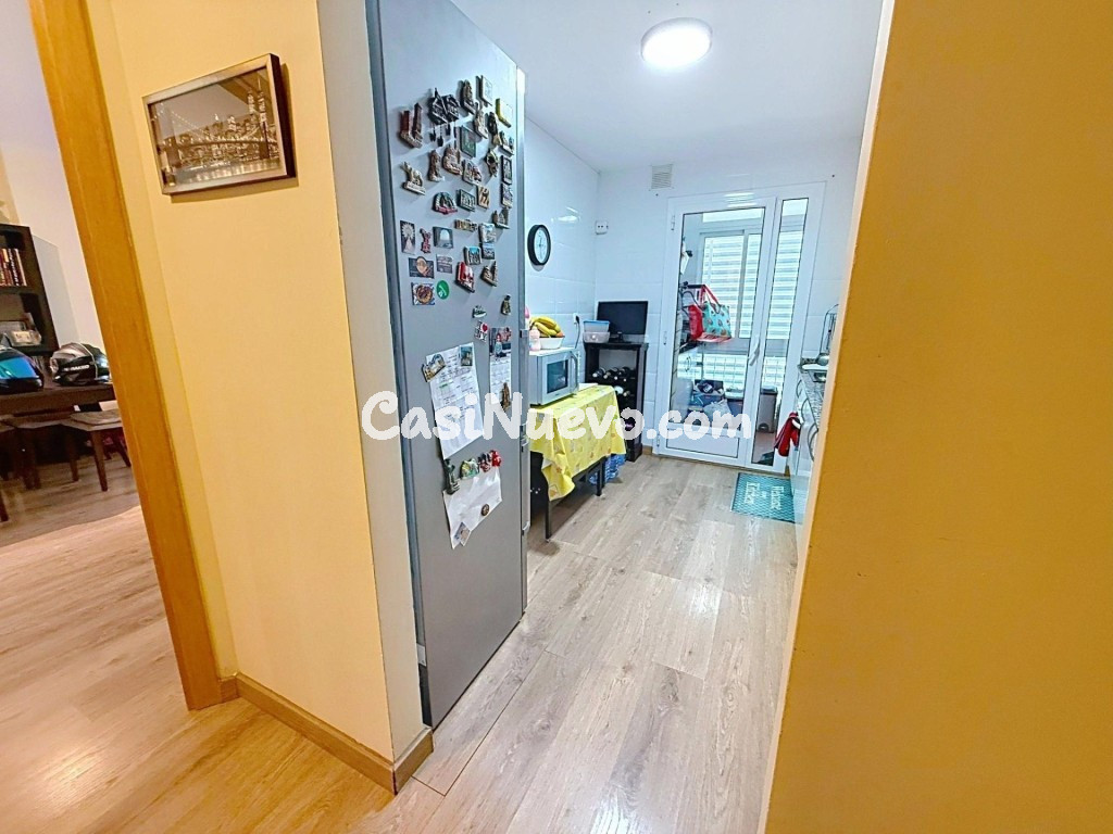 Vistas al mar y a la iglesia en Sitges - foto 6