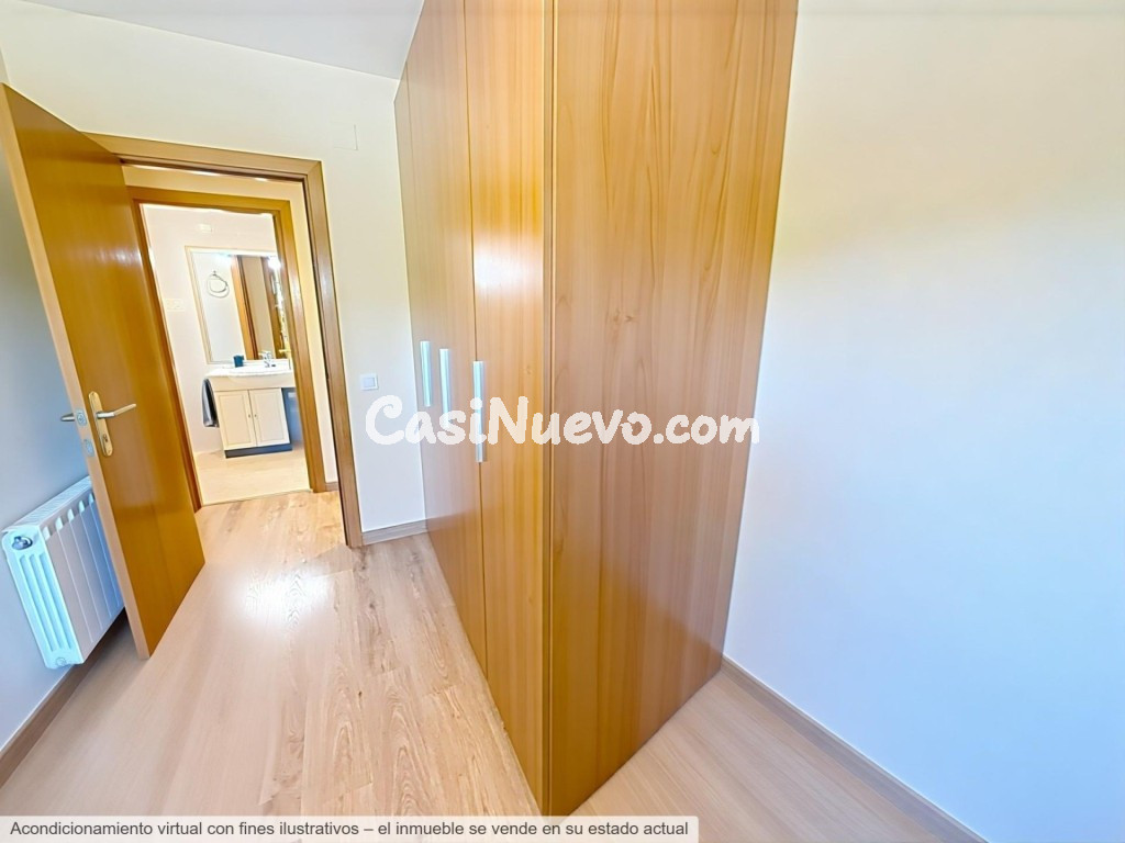 Vistas al mar y a la iglesia en Sitges - foto 9