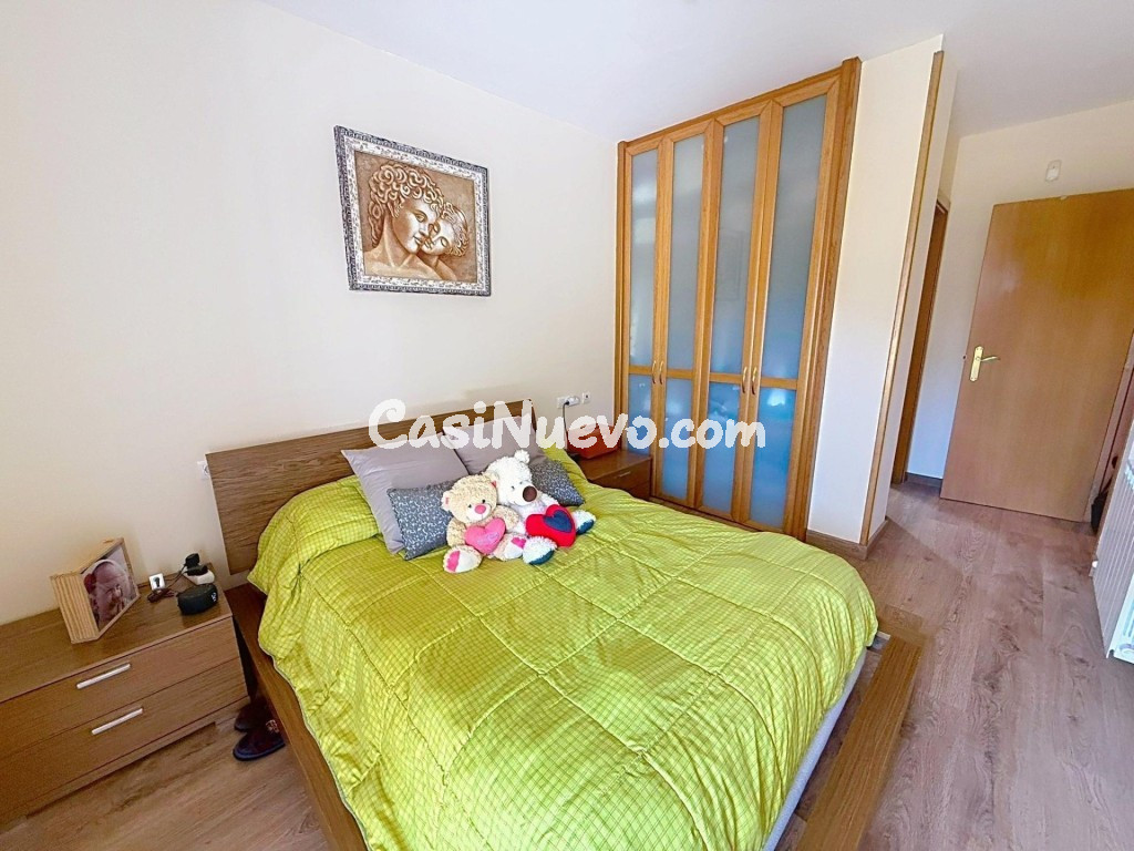 Vistas al mar y a la iglesia en Sitges - foto 11