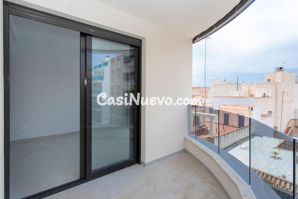 Apartamento en Venta en Torrevieja Alicante - foto 8