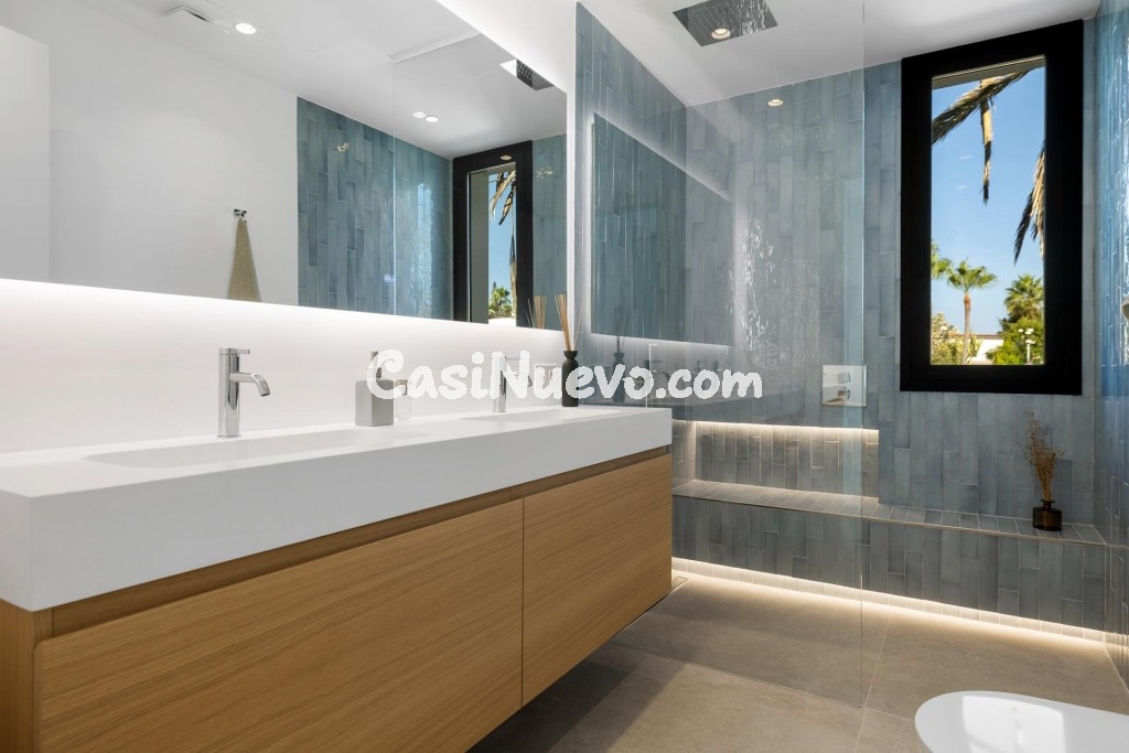 Villa de Lujo Independiente en Marbesa, Marbella Este - foto 3