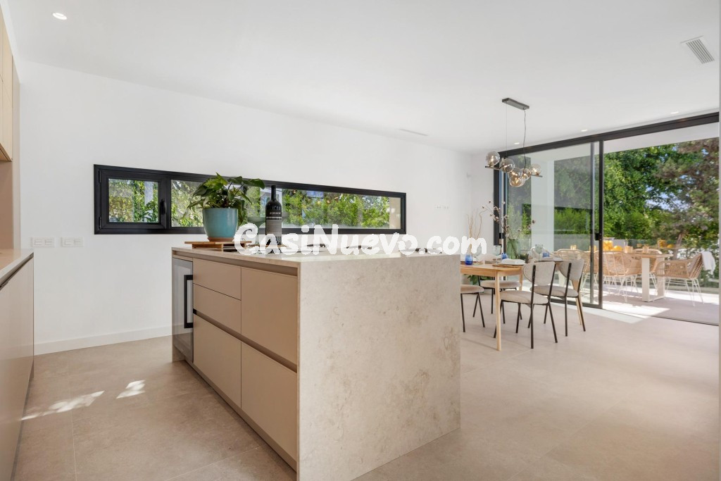 Villa de Lujo Independiente en Marbesa, Marbella Este - foto 13