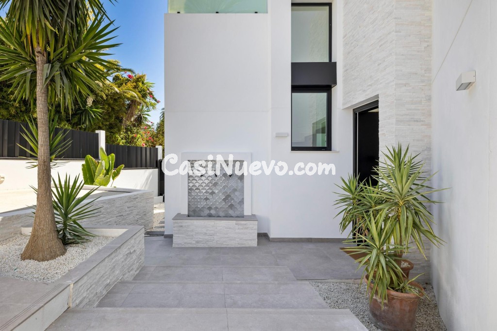 Villa de Lujo Independiente en Marbesa, Marbella Este - foto 46