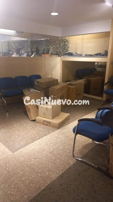 Local de alquiler en Vila de Gracia - foto 4