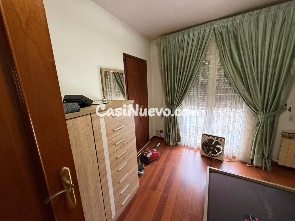 Piso de 114 m2 en excelente estado en L Hospitalet - foto 2