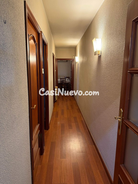 Piso de 114 m2 en excelente estado en L Hospitalet - foto 5