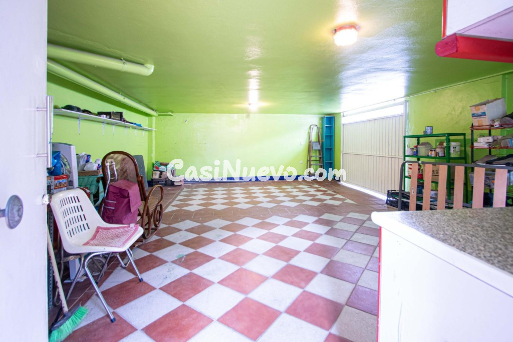 Bonita Casa Adosada de Esquina en Mairena del Aljarafe - foto 5