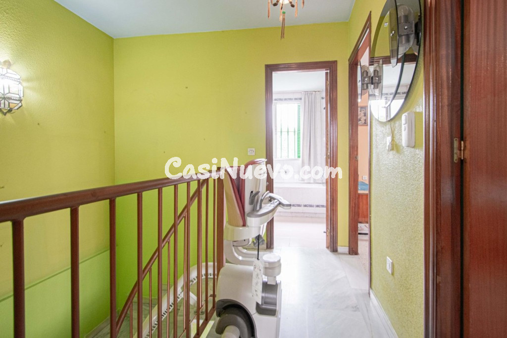 Bonita Casa Adosada de Esquina en Mairena del Aljarafe - foto 30