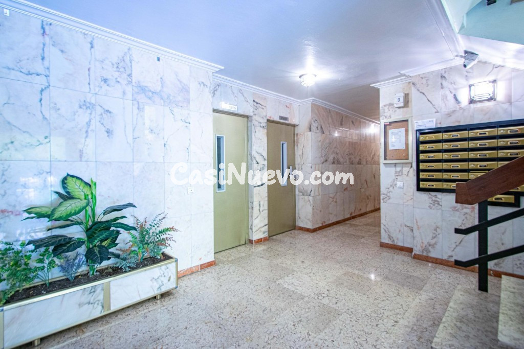 Vivienda en venta en Avenida de la Paz - foto 4