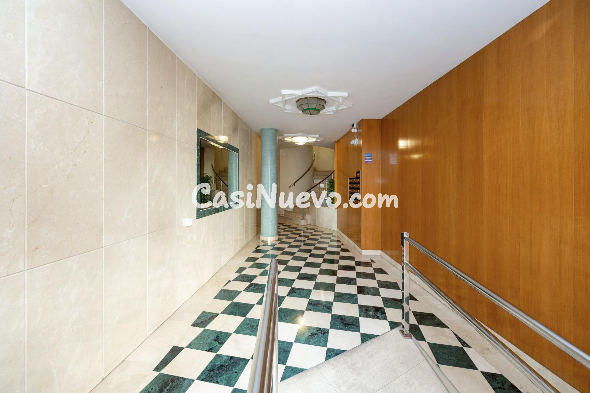 Apartamento céntrico con Garaje. - foto 2