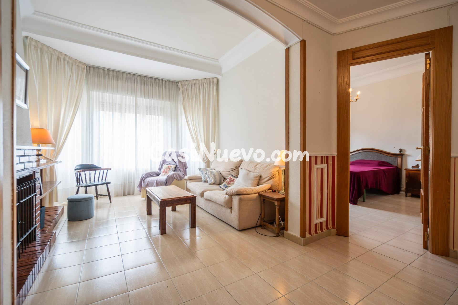 EXCELENTE VIVIENDA AMPLIA Y LUMINOSA JUNTO EN UBICACIÓN PRIV - foto 2