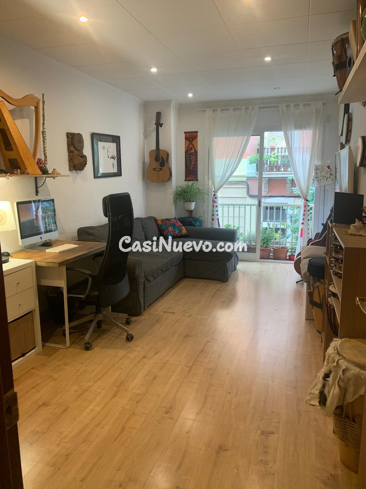 Piso en Venta en Sants con terraza con posibilidad de parkin