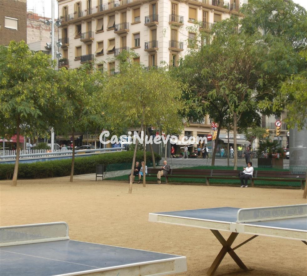 Piso para reformar en Gracia - foto 3